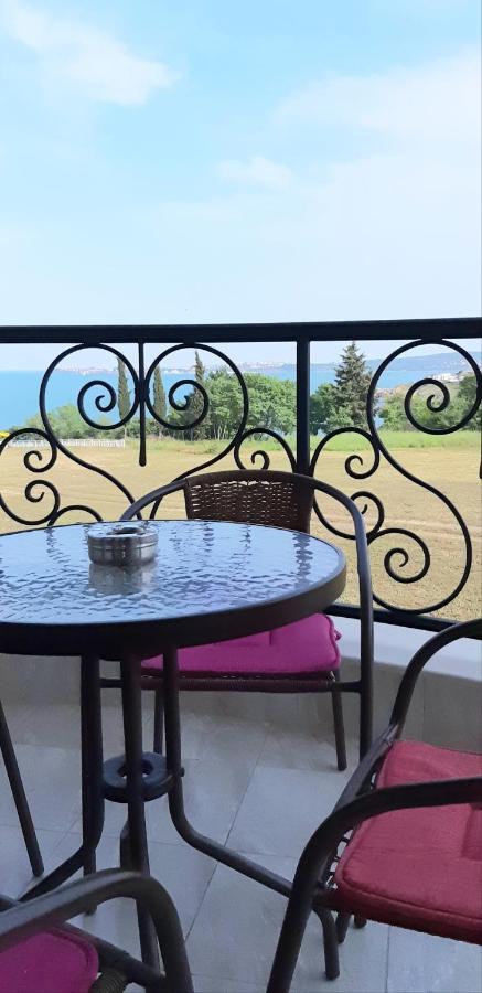 July'S Island Deluxe Apartment Chernomorets Bagian luar foto