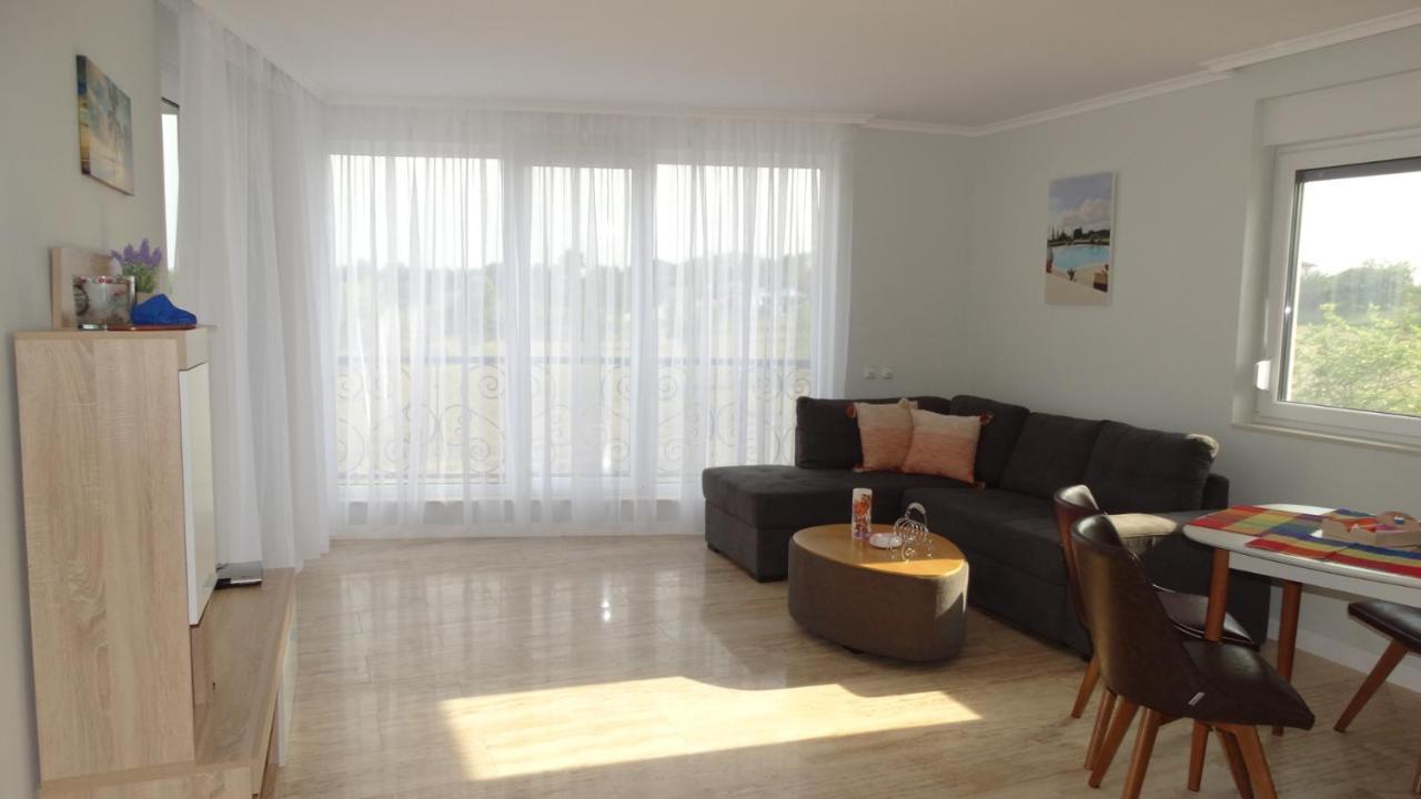 July'S Island Deluxe Apartment Chernomorets Bagian luar foto